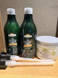 ミルボン【未開封新品】Villa Lodola15本 ミルボン】ヴィラロドラ レノーボ フルジェンス 3点セット500ml - メルカリ