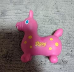Rody ピンク 水玉模様 ホッピング 馬 置物 - メルカリ