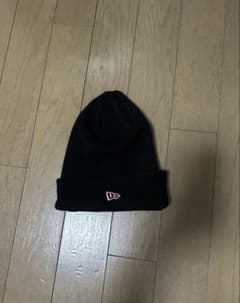 New Era ニット帽 ビーニー ブラック ピンクのサムネイル