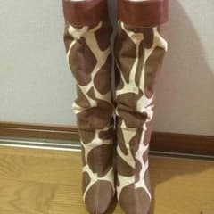 モスキーノ moschinoきりん柄 ブーツ 美品 35 36 春ブーツのサムネイル