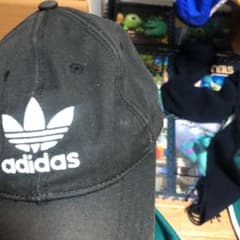 adidas originals キャップのサムネイル