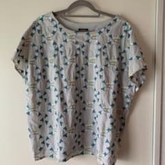 【marble sud】花冠刺繍トップス カットソー（グレー）のサムネイル