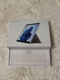 Microsoft Surface Pro8 空箱のサムネイル