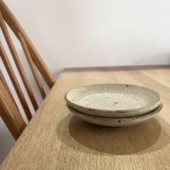 叶谷慎一郎　灰釉　5寸皿　2枚セットのサムネイル