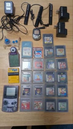 即購入可］ジャンク品 Game Boy Color 本体 ソフト23本 周辺機器