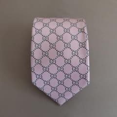 美品】GUCCI ピンク GGロゴ ネクタイ - メルカリ