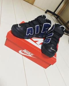 Nike Air More Uptempo ブラック/レッド/ブルーのサムネイル