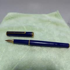 PILOT 万年筆 ネイビー×ゴールドカラーのサムネイル