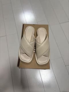 GRACE CONTINENTAL JVAMクロスサンダルのサムネイル