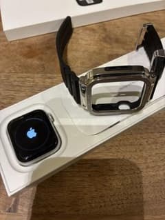 【バッテリー93%】Apple Watch se2 44mm ケース付のサムネイル