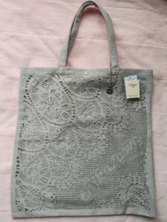 【新品】近沢レース 限定色♡ グレージュ トートバッグのサムネイル