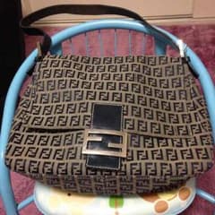値下げ‼︎FENDI  ハンドバッグのサムネイル