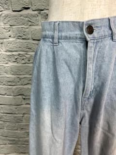 AS KNOW AS アズ ノウ アズ ライトブルー デニム ワイド タック入りのサムネイル