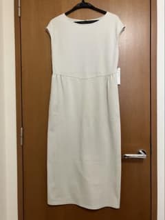 【新品】ルーニィ　カットソーワンピース　ノースリーブ　オフホワイトのサムネイル
