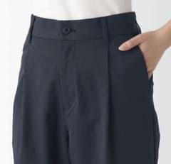 無印　タックワイドパンツ　撥水のサムネイル