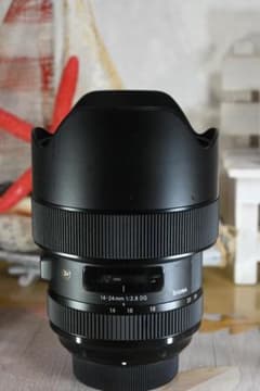 美品 SIGMA 14-24mm F2.8 DG HSM Art [ニコン用]のサムネイル