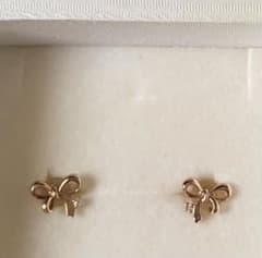 10Kダイヤモンド リボンモチーフピアス❤︎ JEWELRY TSUTSUMIのサムネイル