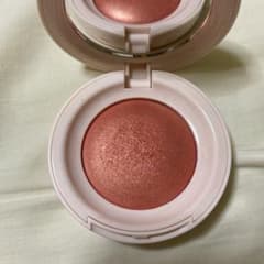 Rare Beauty Positive Light Silky Touchのサムネイル