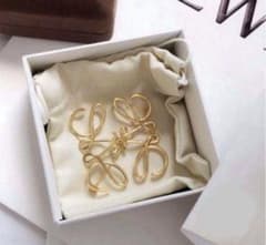 限定セール　上品　高級感あるプローチ　ゴールドのサムネイル
