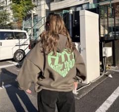 HTH パーカーHeart logo hoodieのサムネイル