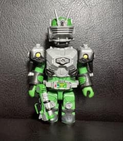 KUBRICK 仮面ライダードラゴンナイト 仮面ライダートルク(ゾルダ)のサムネイル