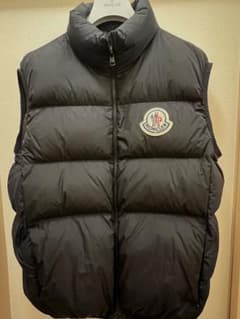 MONCLER ブラック ダウンベストのサムネイル