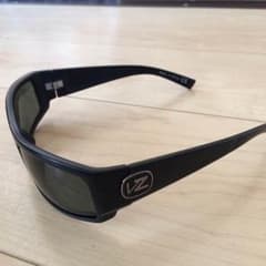 vonzipper(ボンジッパー)サングラスのサムネイル
