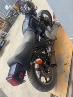 Kawasaki KZ1000 バイク 本体のサムネイル