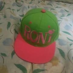 RONI のキャップのサムネイル