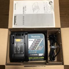 まさぴこ様専用　マキタ　純正急速充電器　DC18RC  7.2V-18Vのサムネイル