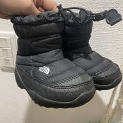 ノースフェイス　ヌプシ　ブーツのサムネイル