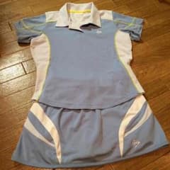 テニスウェアのサムネイル