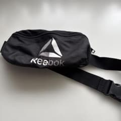 Reebok ボディバッグ 黒のサムネイル