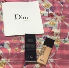 ♡Diorスキンフォーエバーアンダーカバー010♡のサムネイル