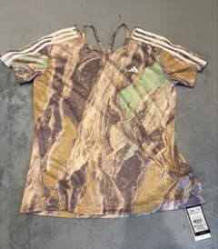 【新品タグ付き】アディダス ランニングウェア(XL)のサムネイル