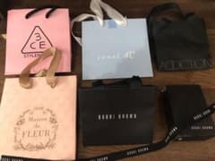 【ブランド紙袋】4℃ BOBBI BROWN 3CEなどのサムネイル