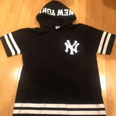 NY ニューヨークヤンキース　Tシャツ　フードのサムネイル