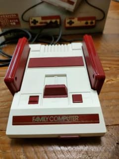 任天堂 ニンテンドークラシックミニ ファミリーコンピュータのサムネイル