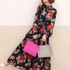 ザラ 花柄ロングワンピースのサムネイル