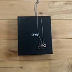 OY ネックレス ロゴチャームのサムネイル