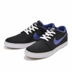 NIKE SUICE TO Ⅱ スニーカーのサムネイル