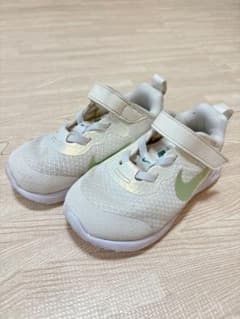 Nike キッズスニーカー ホワイト/グリーン　13cmのサムネイル