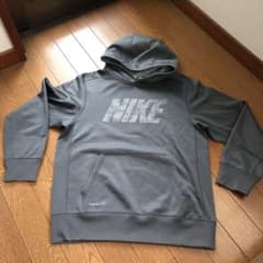 パーカー　NIKEのサムネイル