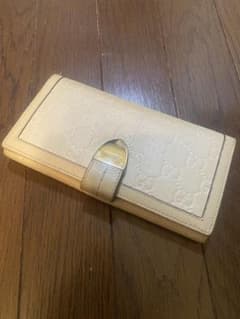 Gucci アイボリー GGパターン 長財布 - メルカリ