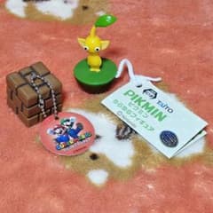 ピクミン　スーパーマリオ　マスコットキーホルダー　フィギュア