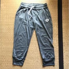 arena クロップド丈パンツのサムネイル