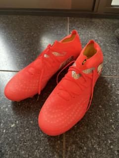 PUMA FUTURE サッカースパイク オレンジ - メルカリ