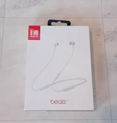 beatsX ワイヤレス イヤホン ホワイトのサムネイル