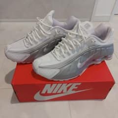 Nike Shox R4のサムネイル