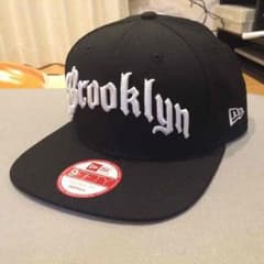new era 限定品  超美品 Brooklynコラボ黒色スナップバック正規品のサムネイル